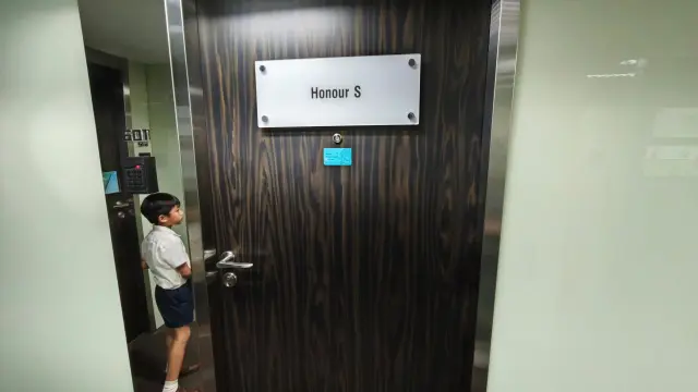 HONOUR S